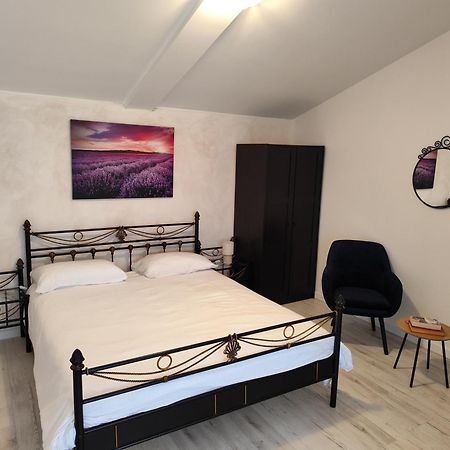 Guest House Valentino Motovun Exterior photo